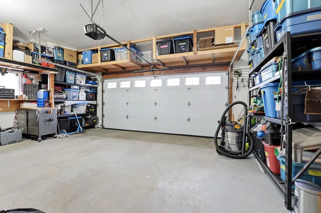 60 Anquetel Close Red Deer AB T4R 1G7