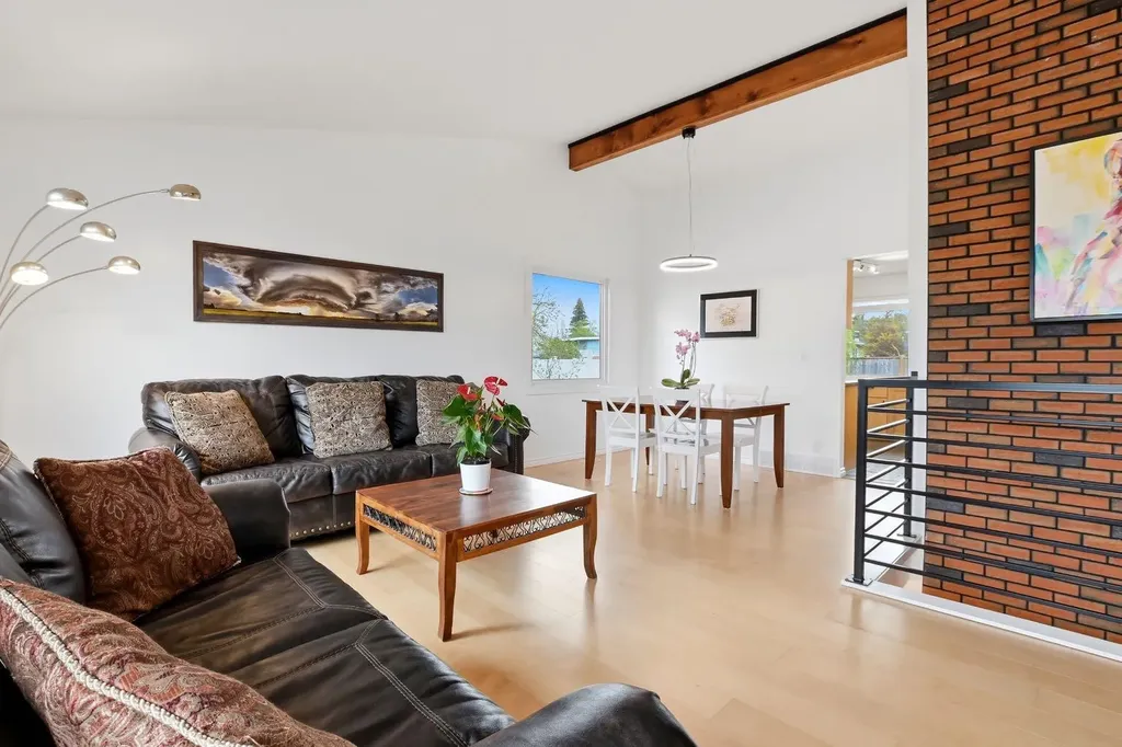 60 Anquetel Close Red Deer AB T4R 1G7