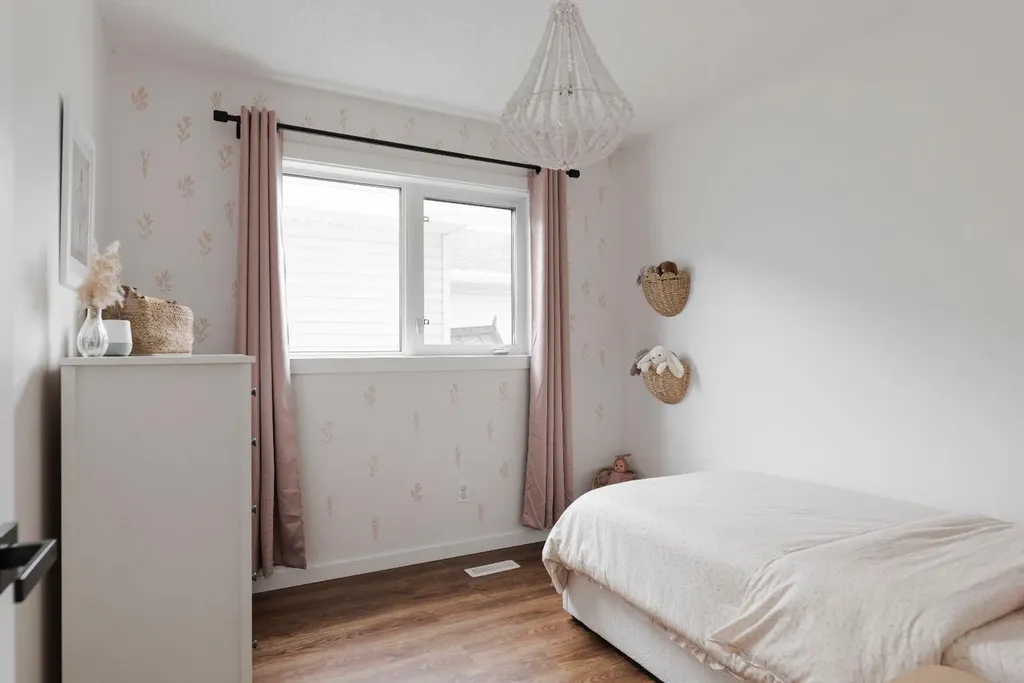 117 Sandulac Street Fort Mcmurray AB T9K 2T3
