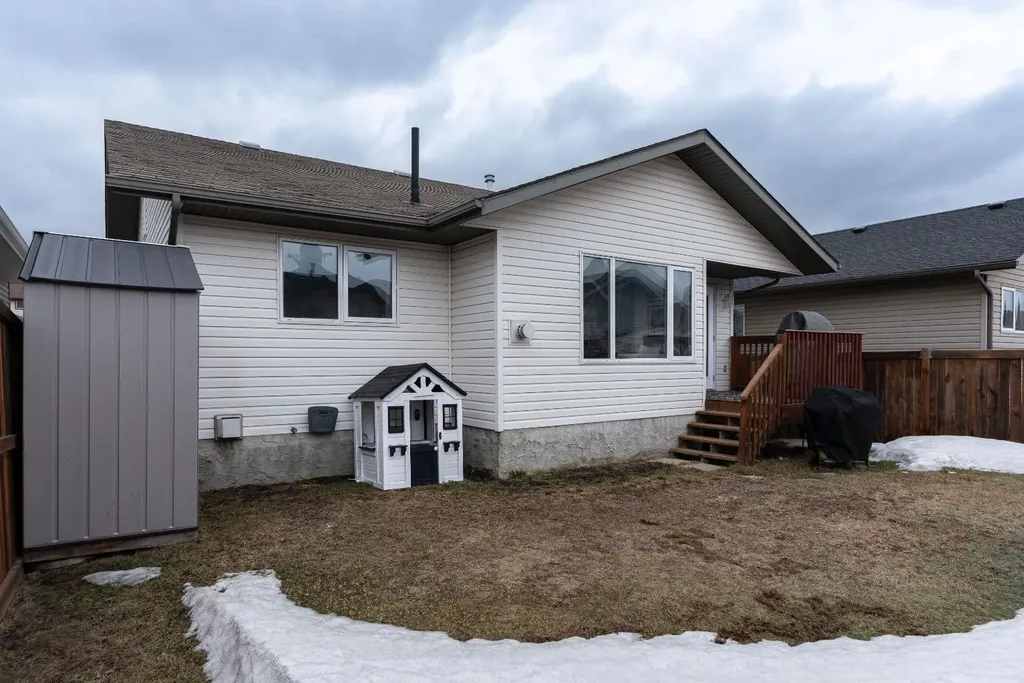 117 Sandulac Street Fort Mcmurray AB T9K 2T3