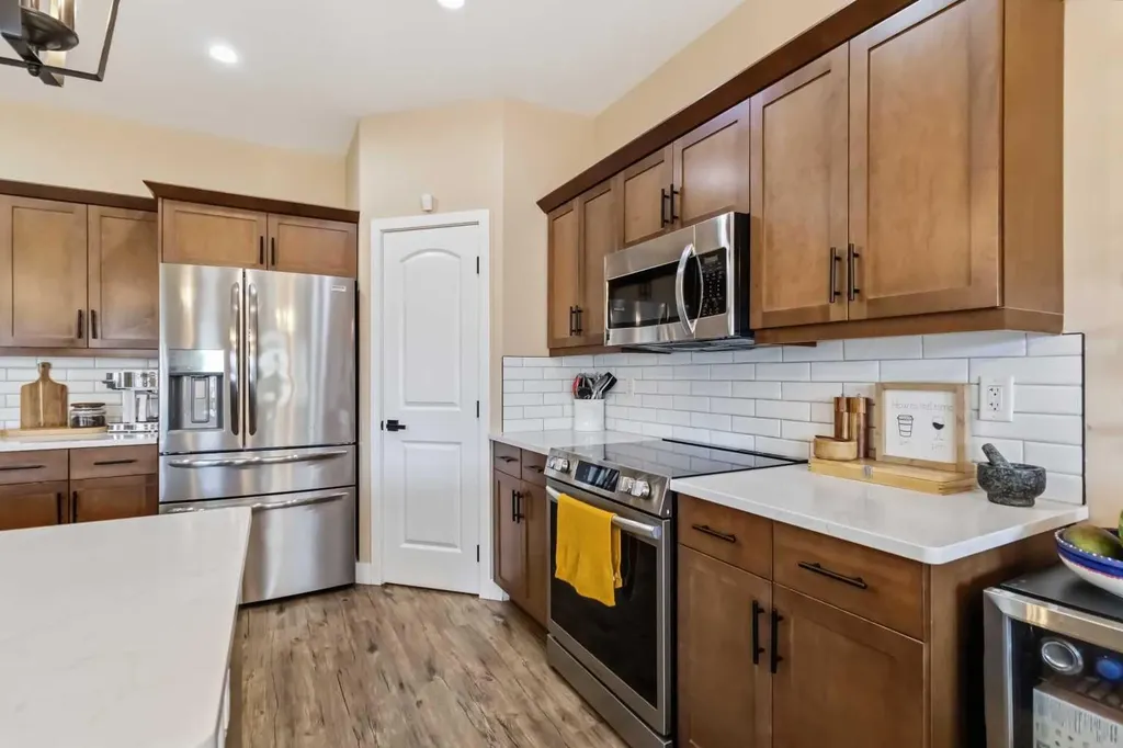 194 Nelson Lane Fort Mcmurray AB T9K 2S9