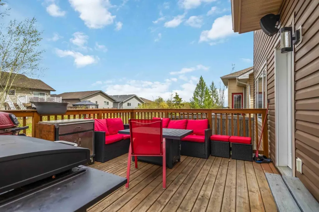 194 Nelson Lane Fort Mcmurray AB T9K 2S9