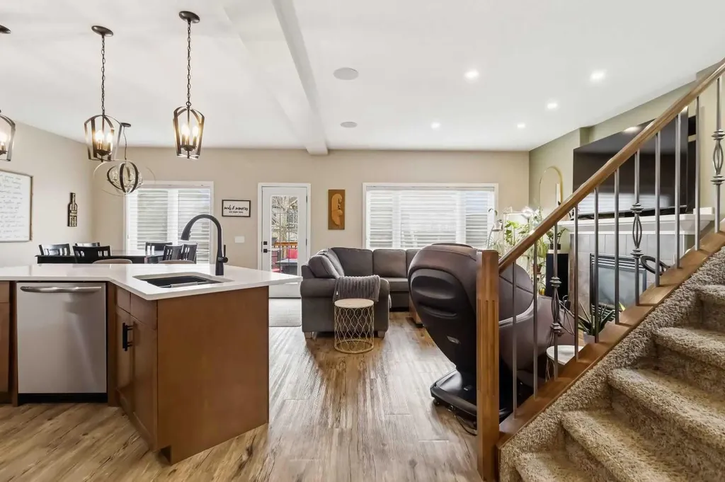 194 Nelson Lane Fort Mcmurray AB T9K 2S9