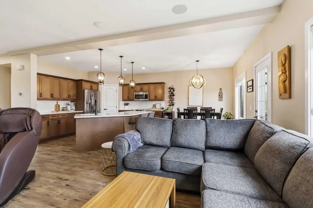 194 Nelson Lane Fort Mcmurray AB T9K 2S9