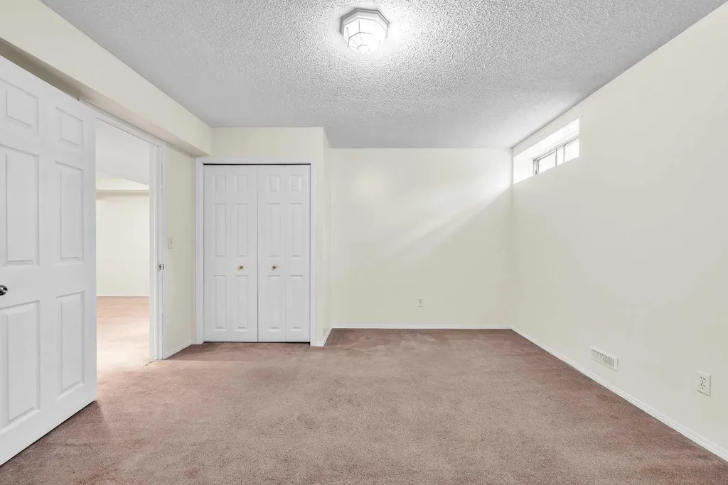 68 Catalina Circle NE Calgary AB T1Y 7B7