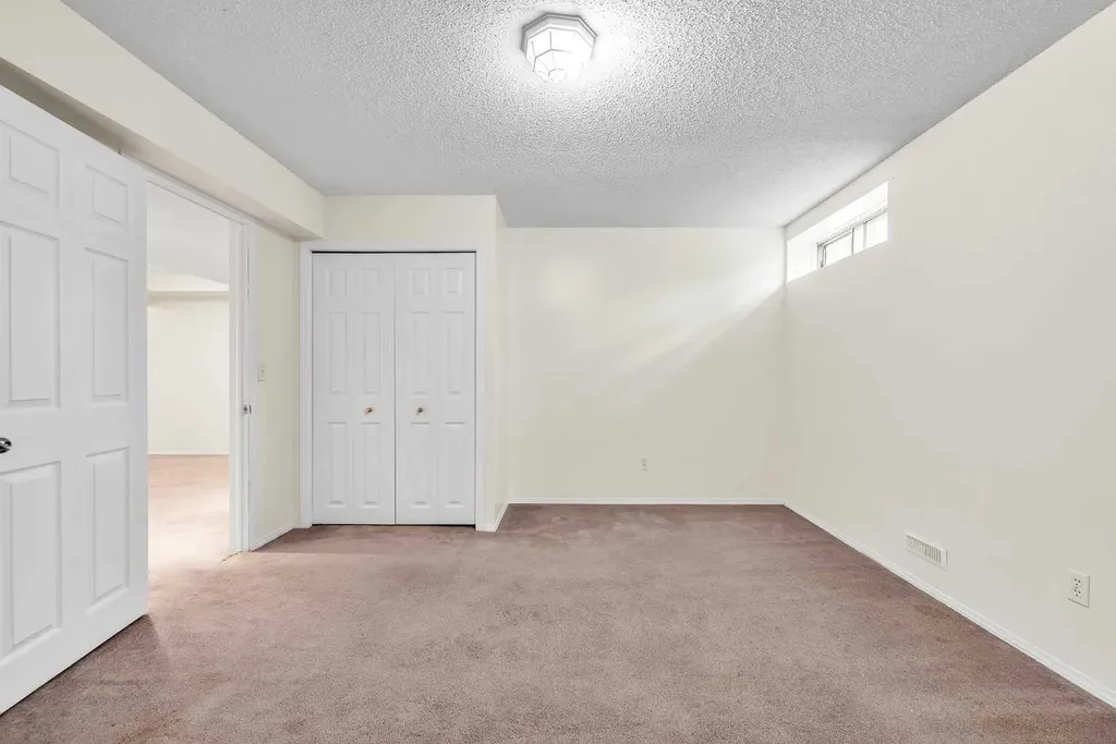 68 Catalina Circle NE Calgary AB T1Y 7B7