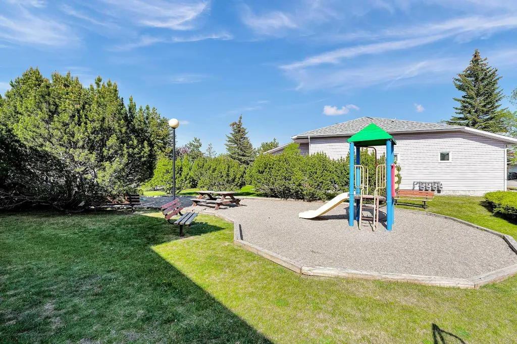 68 Catalina Circle NE Calgary AB T1Y 7B7