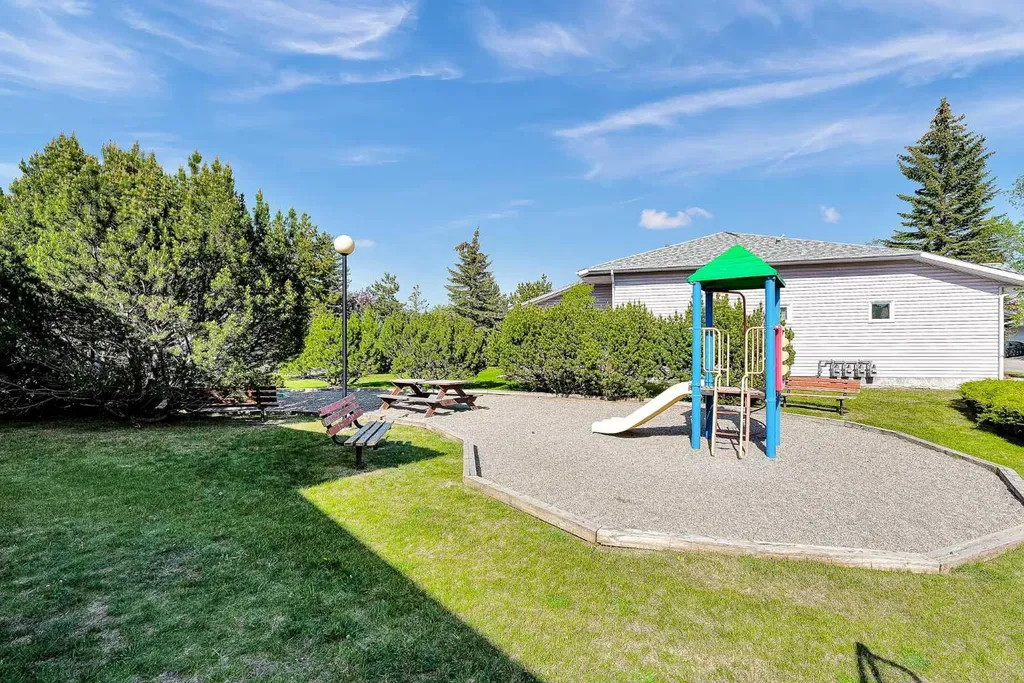 68 Catalina Circle NE Calgary AB T1Y 7B7