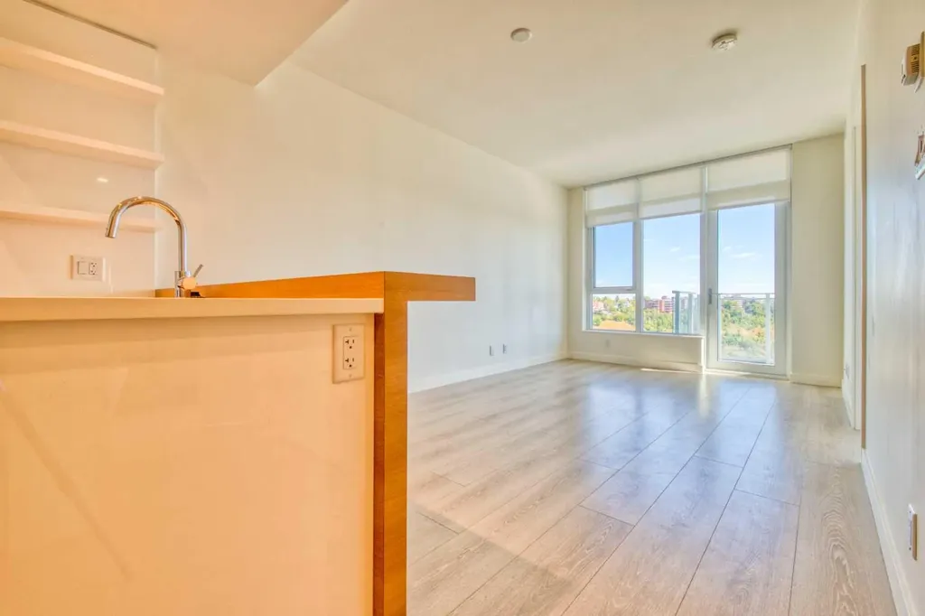 108 Waterfront Court SW Calgary AB T2P 1K7