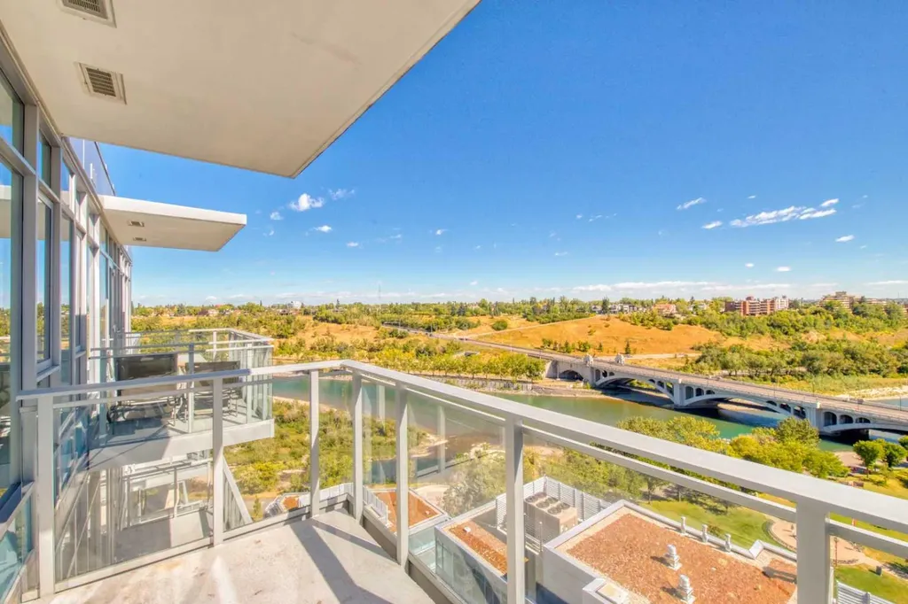 108 Waterfront Court SW Calgary AB T2P 1K7
