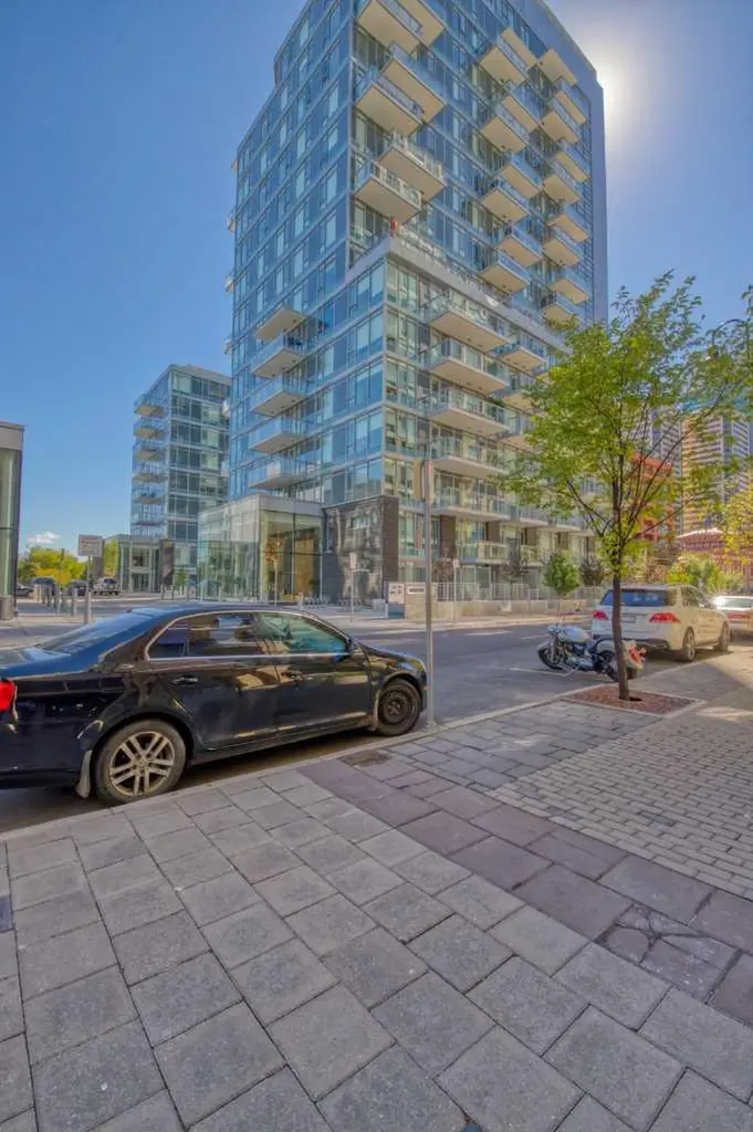 108 Waterfront Court SW Calgary AB T2P 1K7