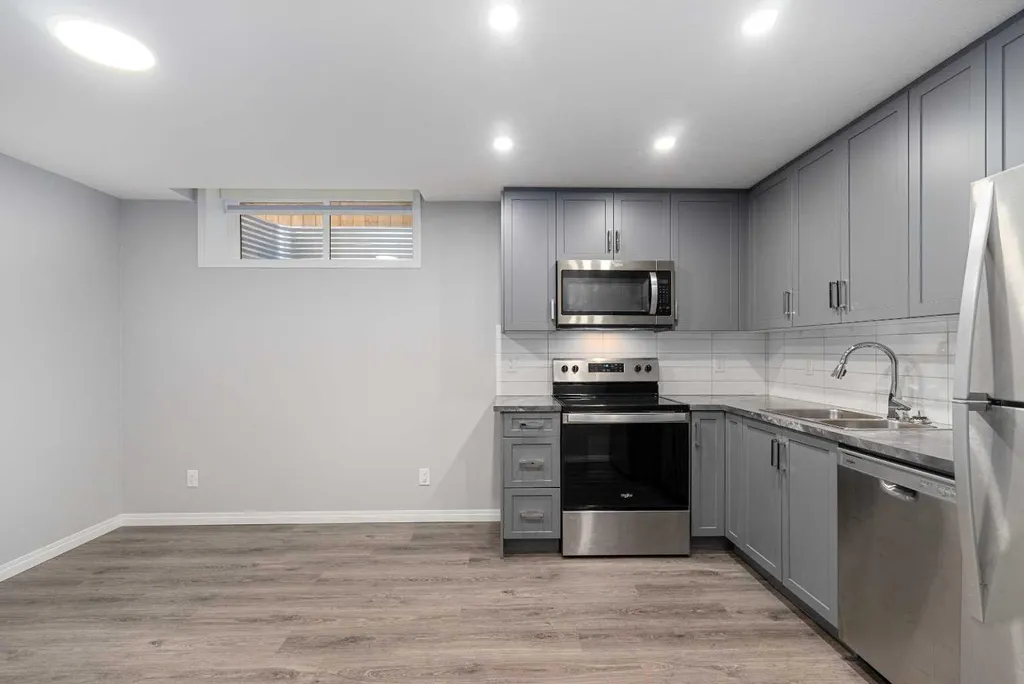 56 Belmont Green SW Calgary AB T2X5E3