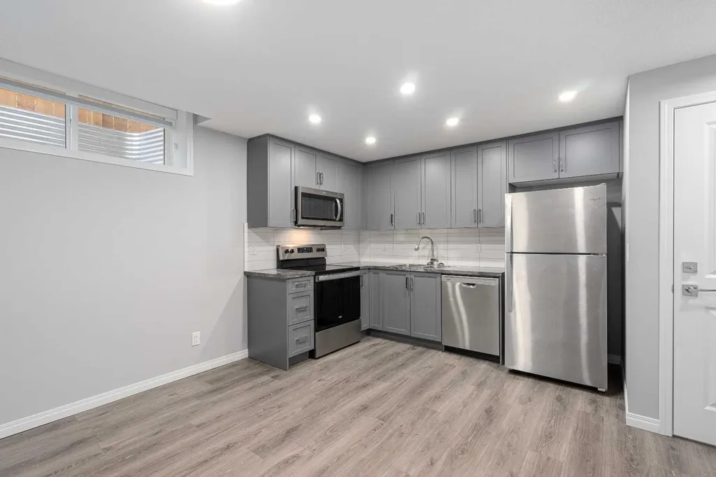 56 Belmont Green SW Calgary AB T2X5E3
