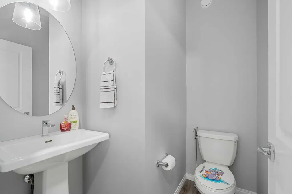 56 Belmont Green SW Calgary AB T2X5E3