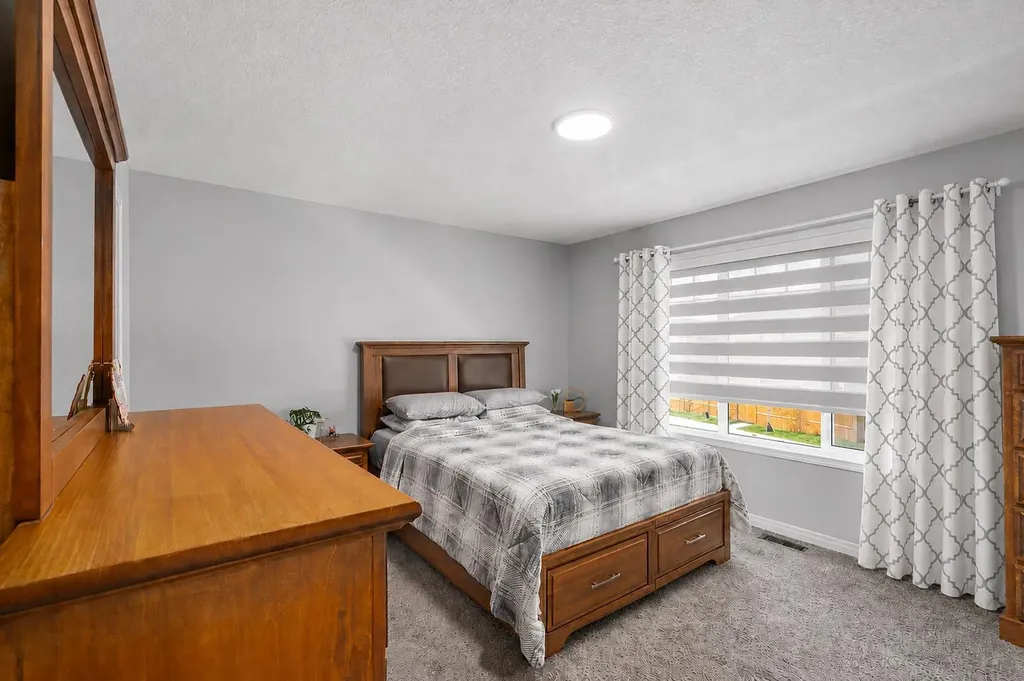 56 Belmont Green SW Calgary AB T2X5E3
