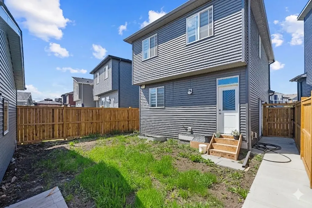 56 Belmont Green SW Calgary AB T2X5E3