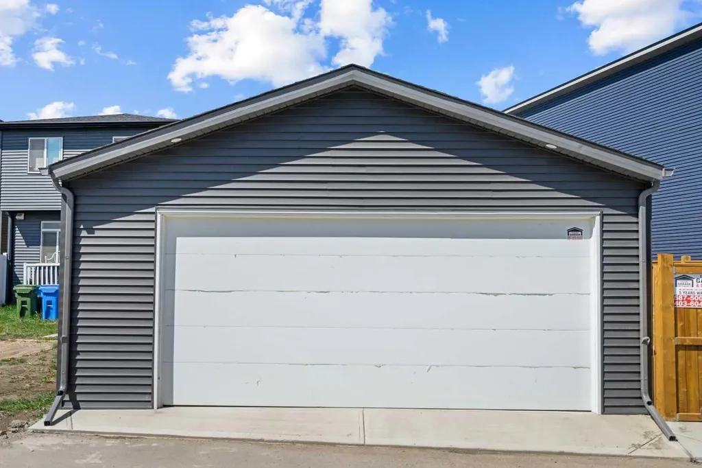 56 Belmont Green SW Calgary AB T2X5E3