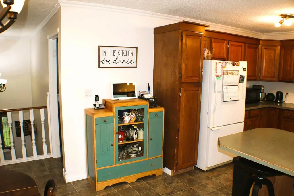 31 Schofield Place Pincher Creek AB T0K1W0