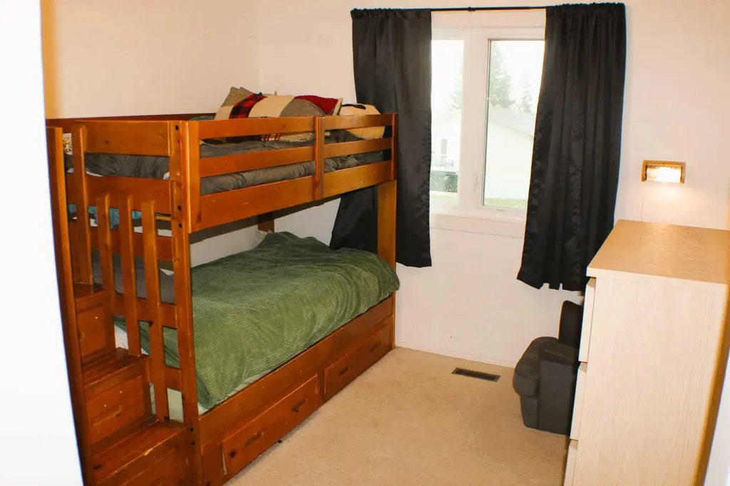 31 Schofield Place Pincher Creek AB T0K1W0