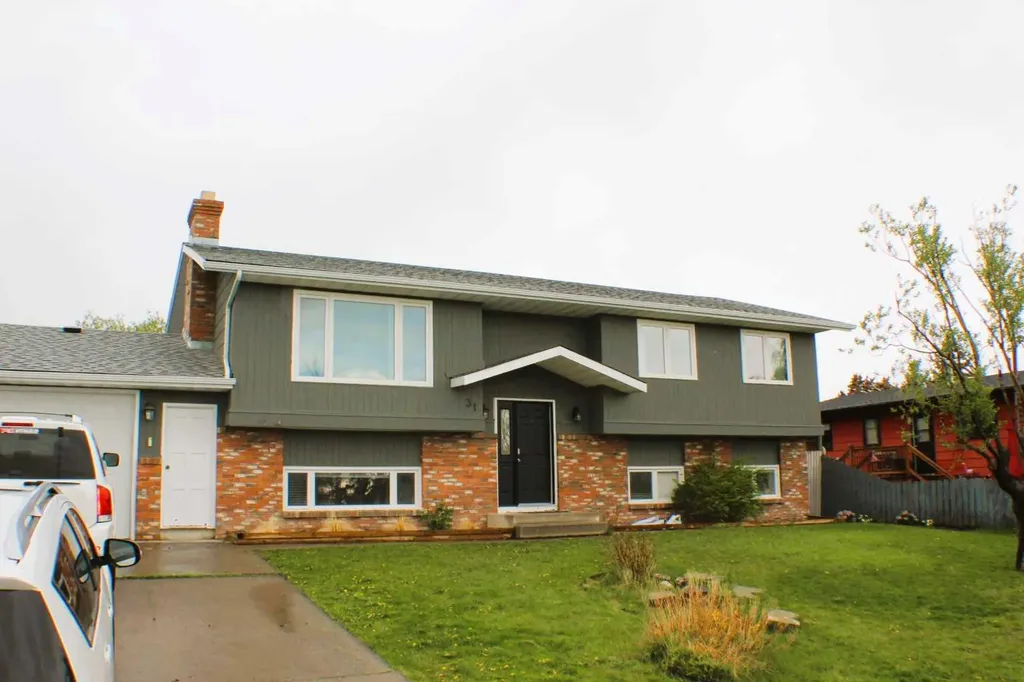 31 Schofield Place Pincher Creek AB T0K1W0