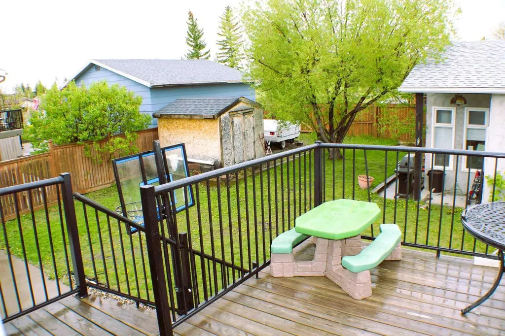 31 Schofield Place Pincher Creek AB T0K1W0