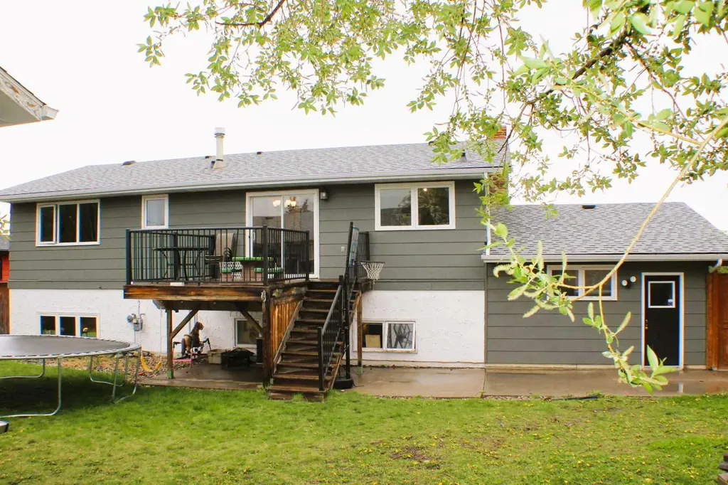 31 Schofield Place Pincher Creek AB T0K1W0