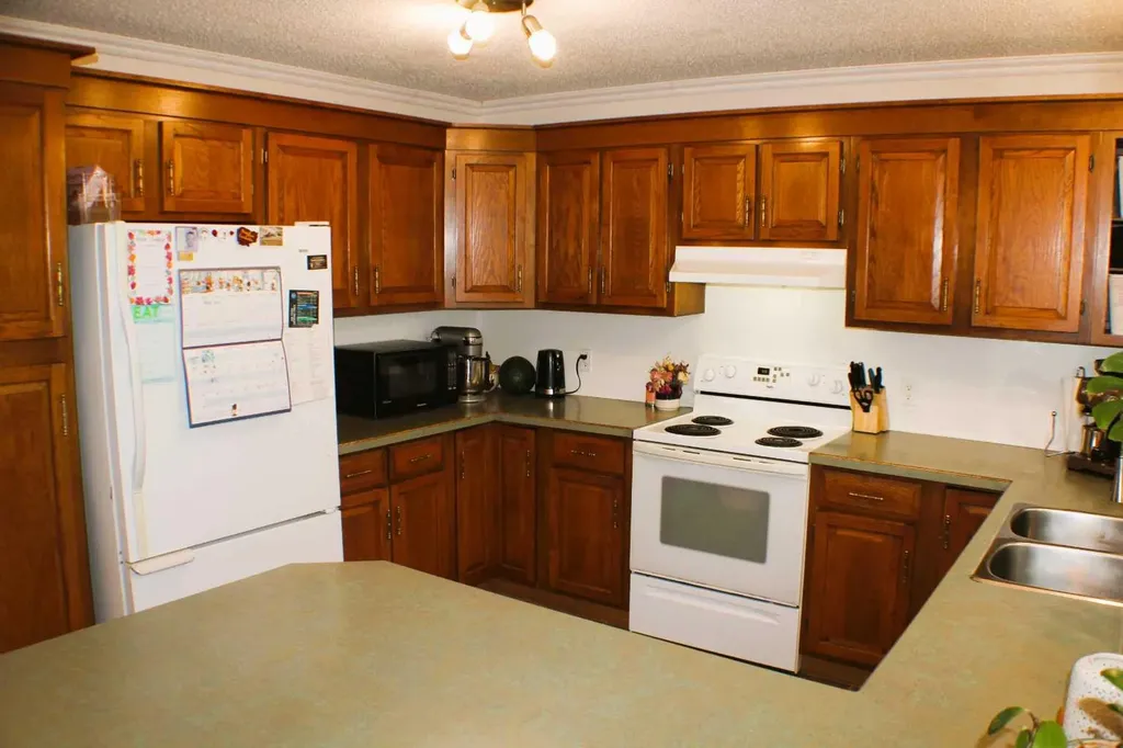 31 Schofield Place Pincher Creek AB T0K1W0