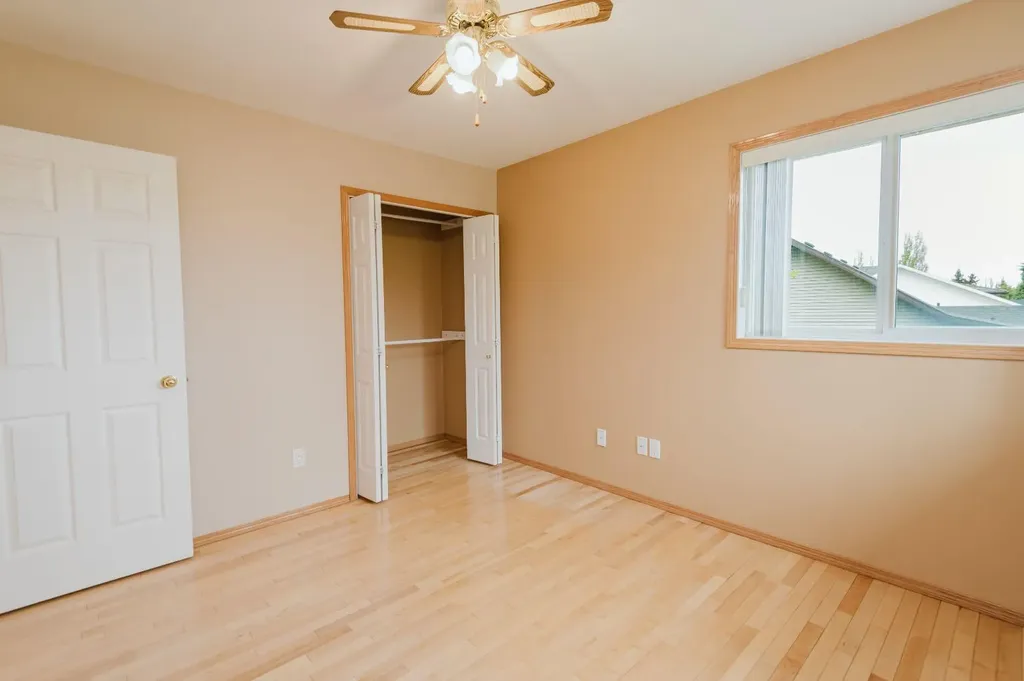 9316 Wedgewood Drive S Wedgewood AB T8W2G5
