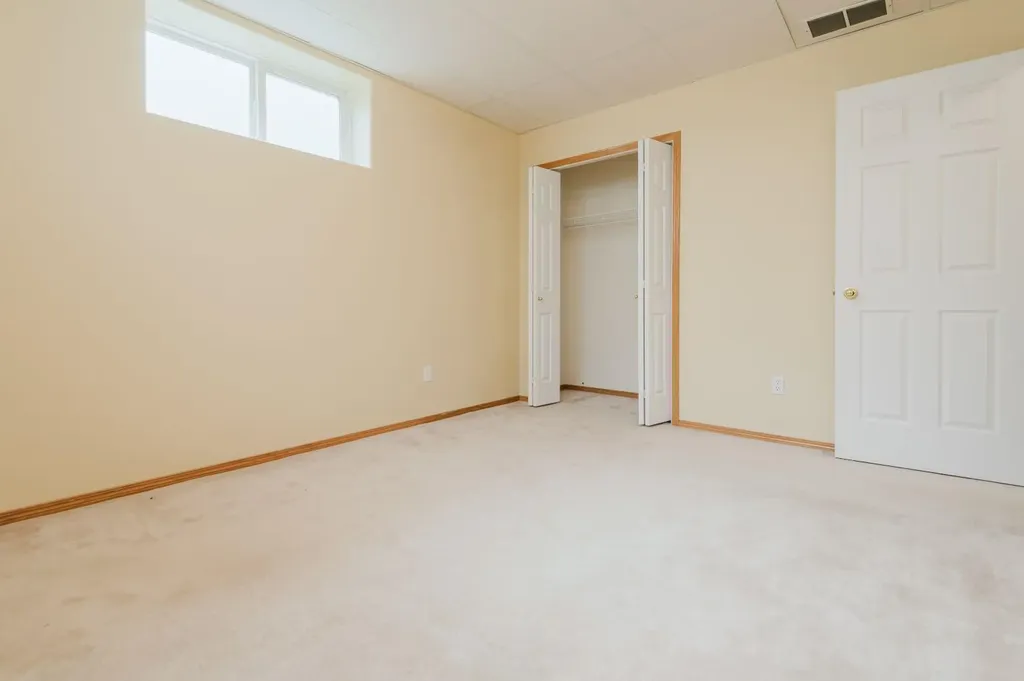9316 Wedgewood Drive S Wedgewood AB T8W2G5