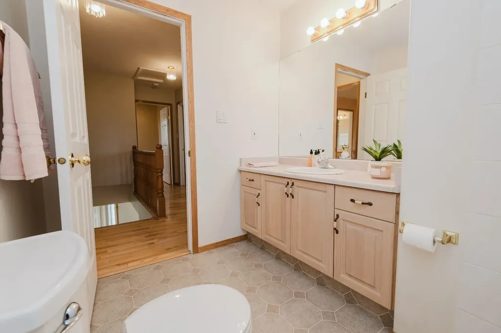 9316 Wedgewood Drive S Wedgewood AB T8W2G5