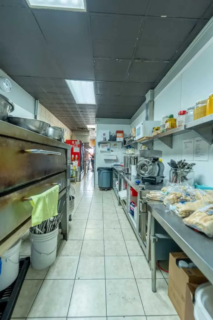 5147 20 Avenue SE Calgary AB T2B 0B1