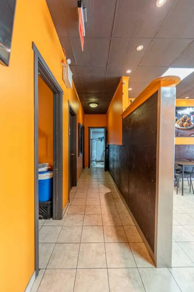5147 20 Avenue SE Calgary AB T2B 0B1