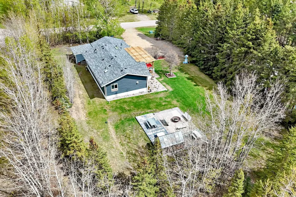 1 Ridge Drive Rural Ponoka County AB T0C 2J0