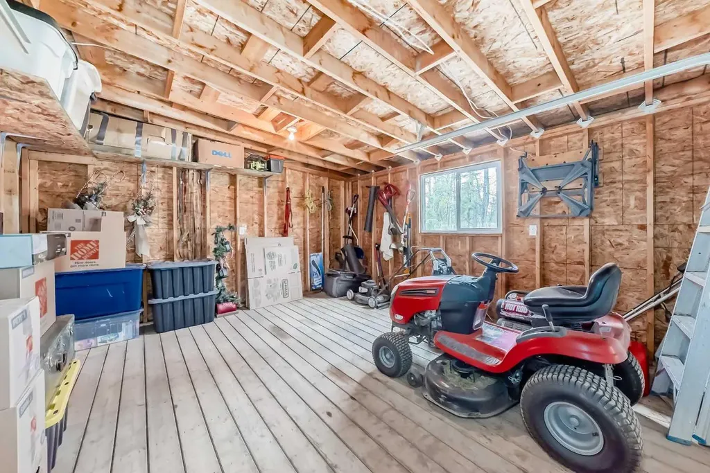 1 Ridge Drive Rural Ponoka County AB T0C 2J0