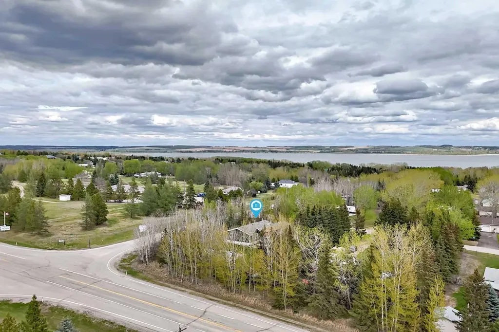 1 Ridge Drive Rural Ponoka County AB T0C 2J0
