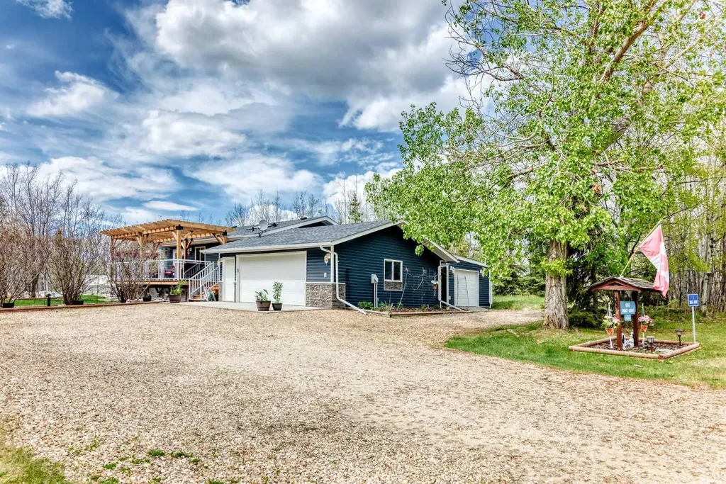 1 Ridge Drive Rural Ponoka County AB T0C 2J0