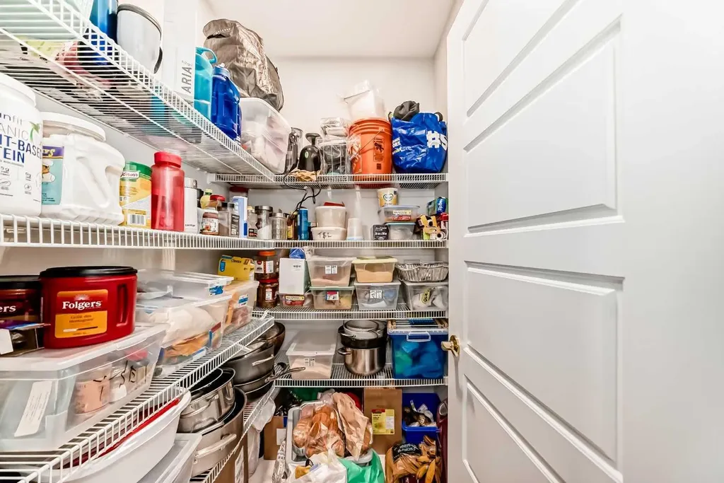 15021 1 Street NW Calgary AB T3P1R6