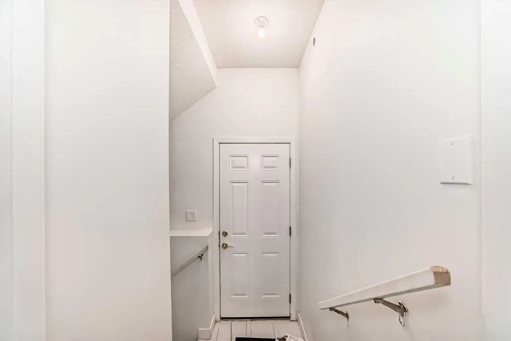 15021 1 Street NW Calgary AB T3P1R6