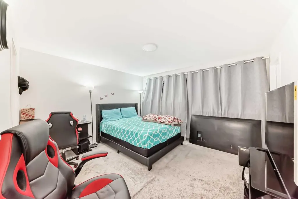 15021 1 Street NW Calgary AB T3P1R6