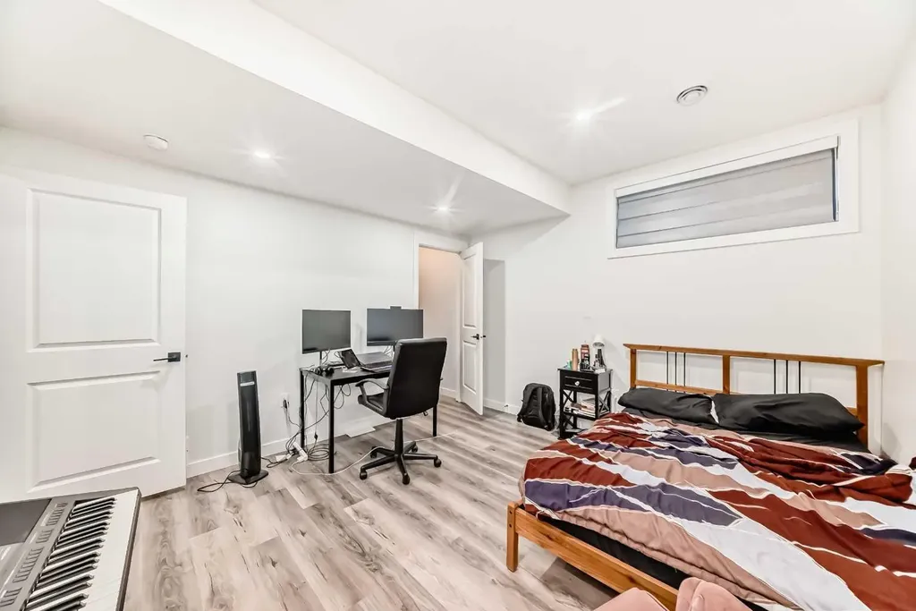 15021 1 Street NW Calgary AB T3P1R6
