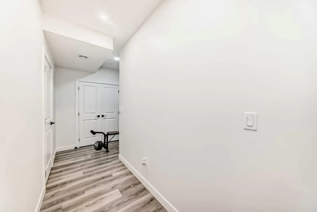 15021 1 Street NW Calgary AB T3P1R6