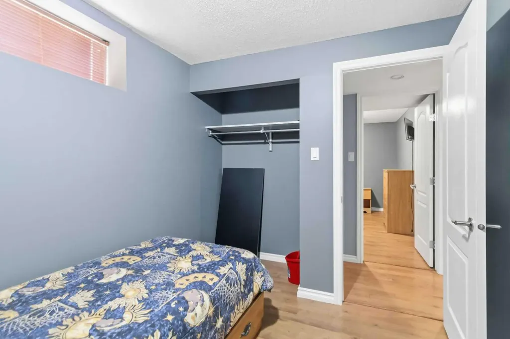 233 Gladstone Bay Fort Mcmurray AB T9K1S3