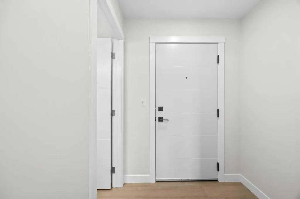 100 Banister Drive Okotoks AB T1S 5Y4
