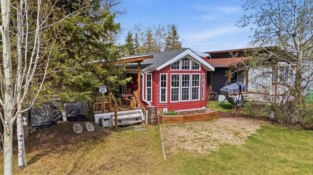 12030 Township Road 422 Rural Ponoka County AB T0C2J0