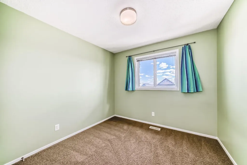 101 Copperstone Circle SE Calgary AB T2Z 0G8