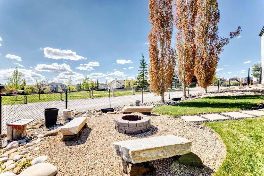 101 Copperstone Circle SE Calgary AB T2Z 0G8
