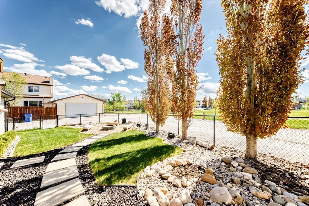 101 Copperstone Circle SE Calgary AB T2Z 0G8