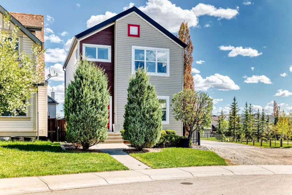 101 Copperstone Circle SE Calgary AB T2Z 0G8
