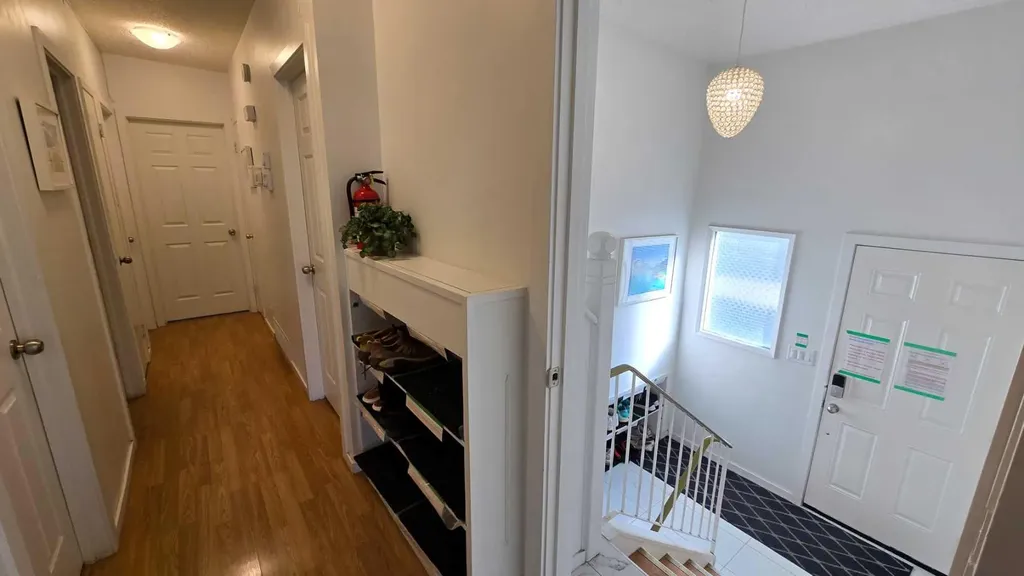 5806 Dalgleish Road NW Calgary AB T3A 1K5