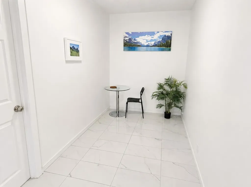 5806 Dalgleish Road NW Calgary AB T3A 1K5
